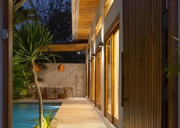 De Luxe - Private Pool - 4 Min Melasti