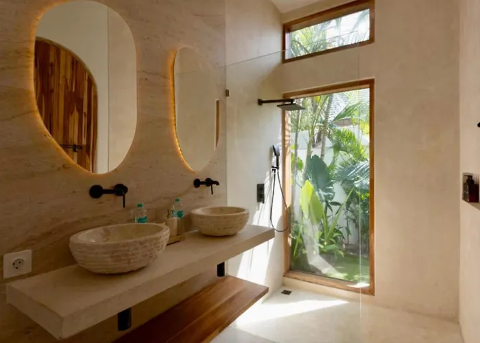 De Luxe - Private Pool - 4 Min Melasti Villa Uluwatu